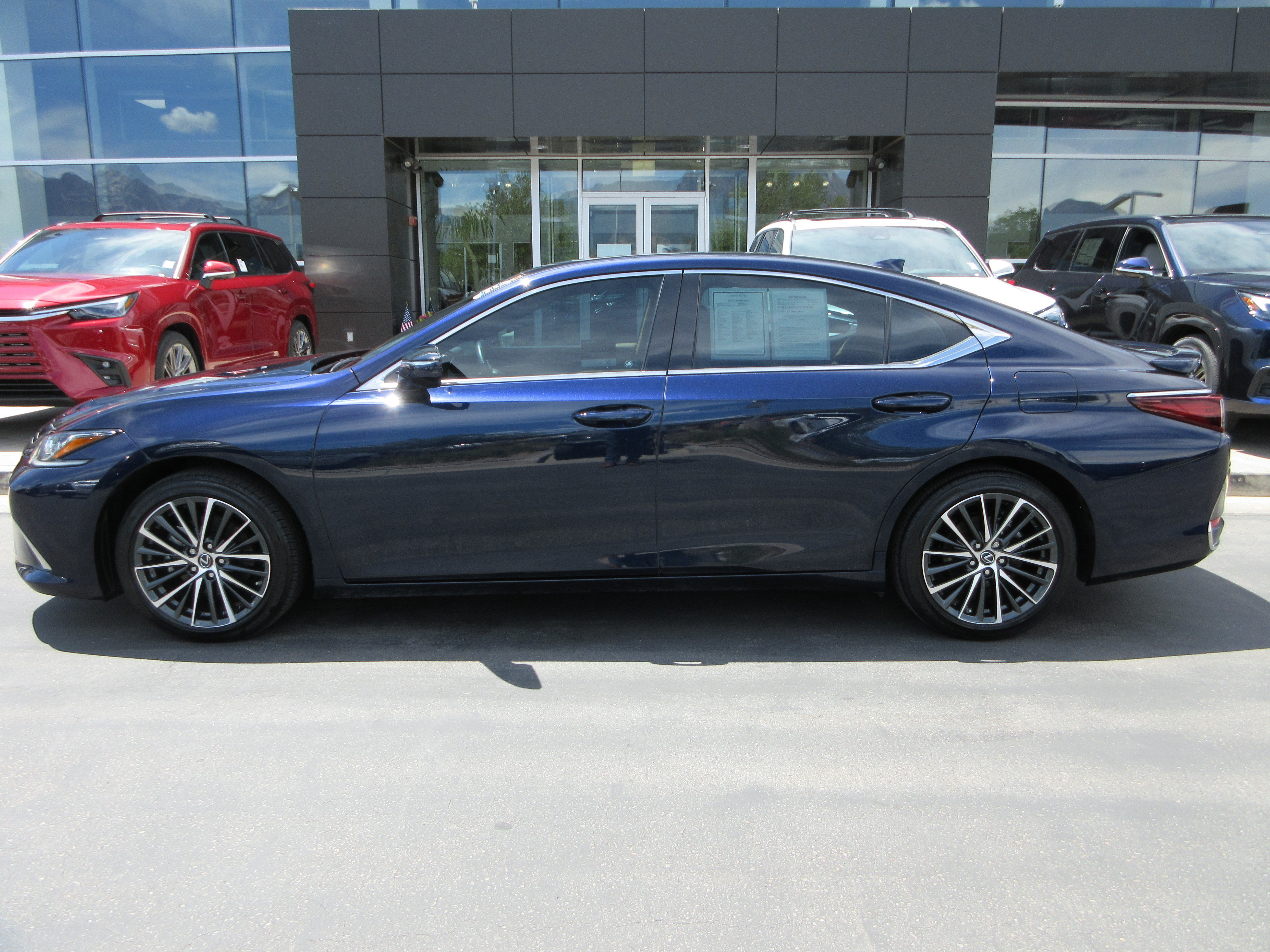 Used 2025 Nightfall Mica Lexus 300h image 3