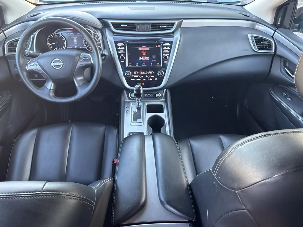 Used 2024 Gray Nissan SV image 16
