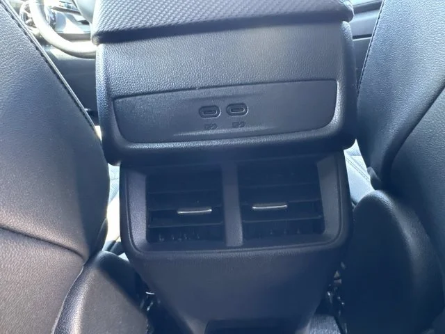 Used 2025 White Chevrolet LT image 31