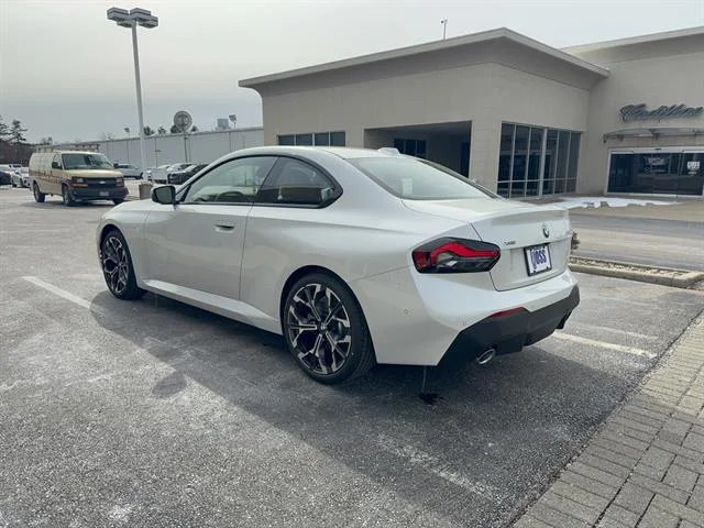 New 2026 Mineral White Metallic BMW xDrive image 5