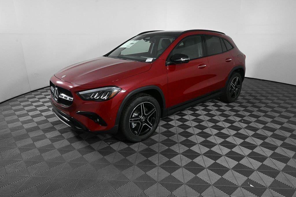New 2026 MANUFAKTUR Patagonia Red Metallic Mercedes-Benz GLA 250 image 40