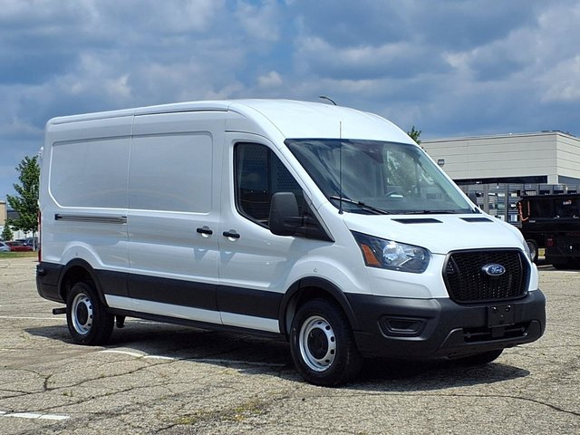2022 Ford Transit-250 Base