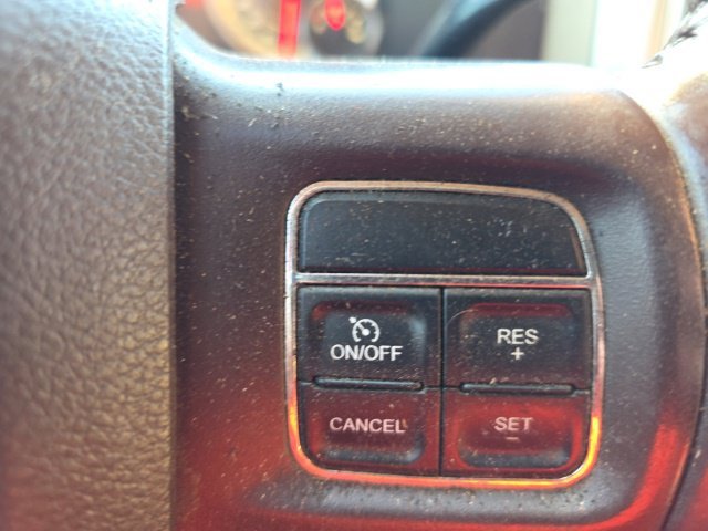 Used 2014 White Ram SLT image 15