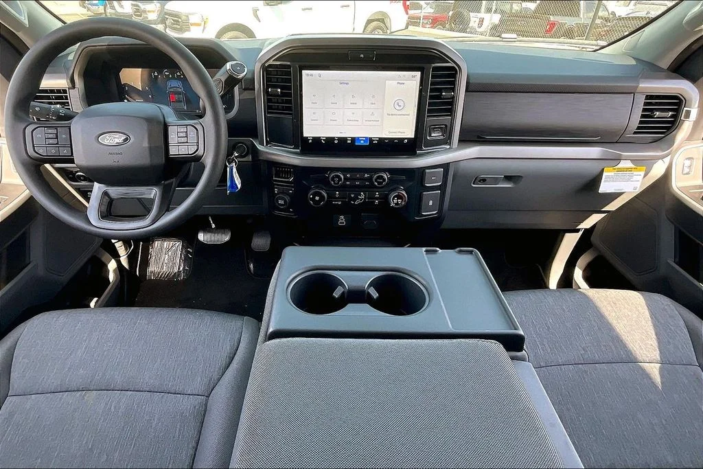 New 2026 Carbonized Gray Metallic Ford XLT image 14