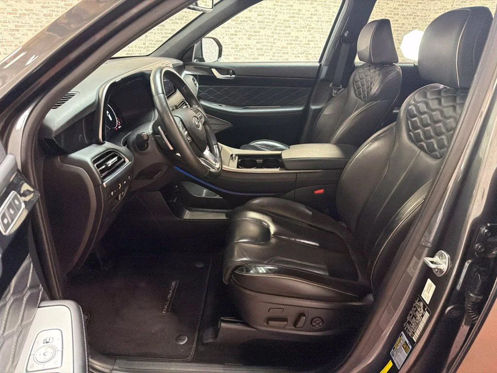 Used 2020 Rainforest Hyundai Limited image 22