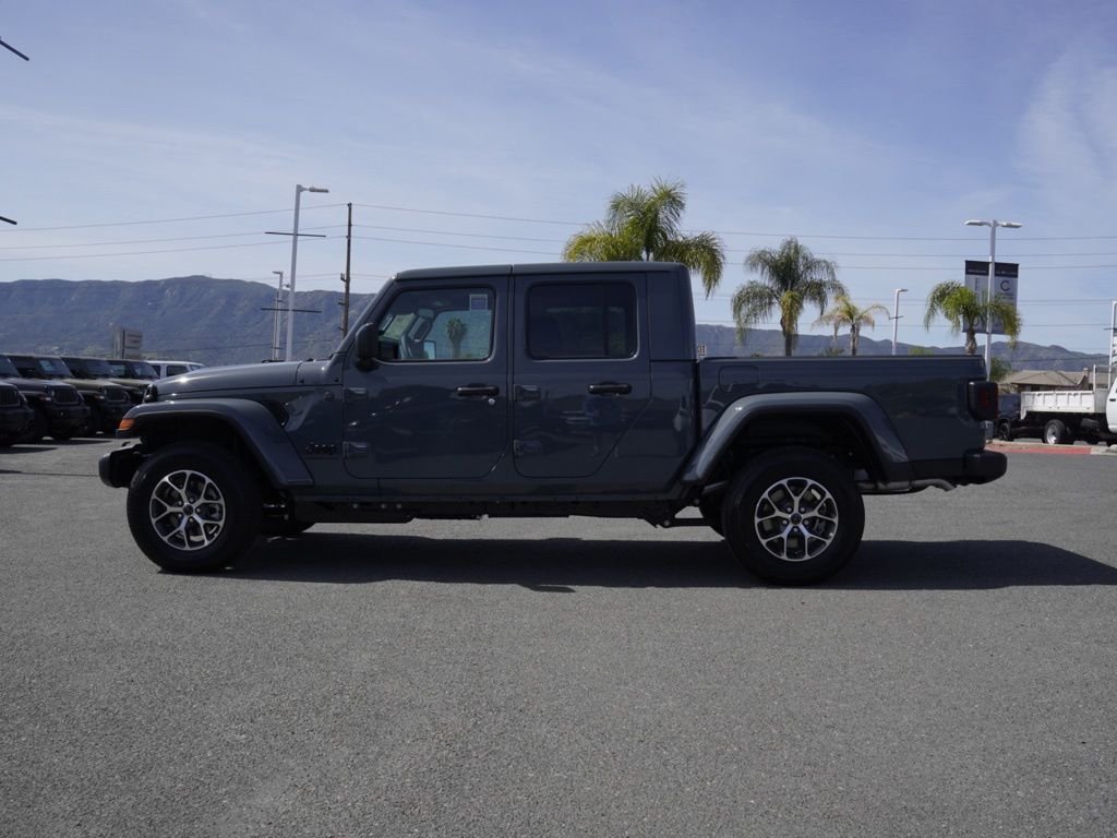 New 2026 Anvil Clear-Coat Exterior Paint Jeep Sport S Dark Sky Appearance image 6