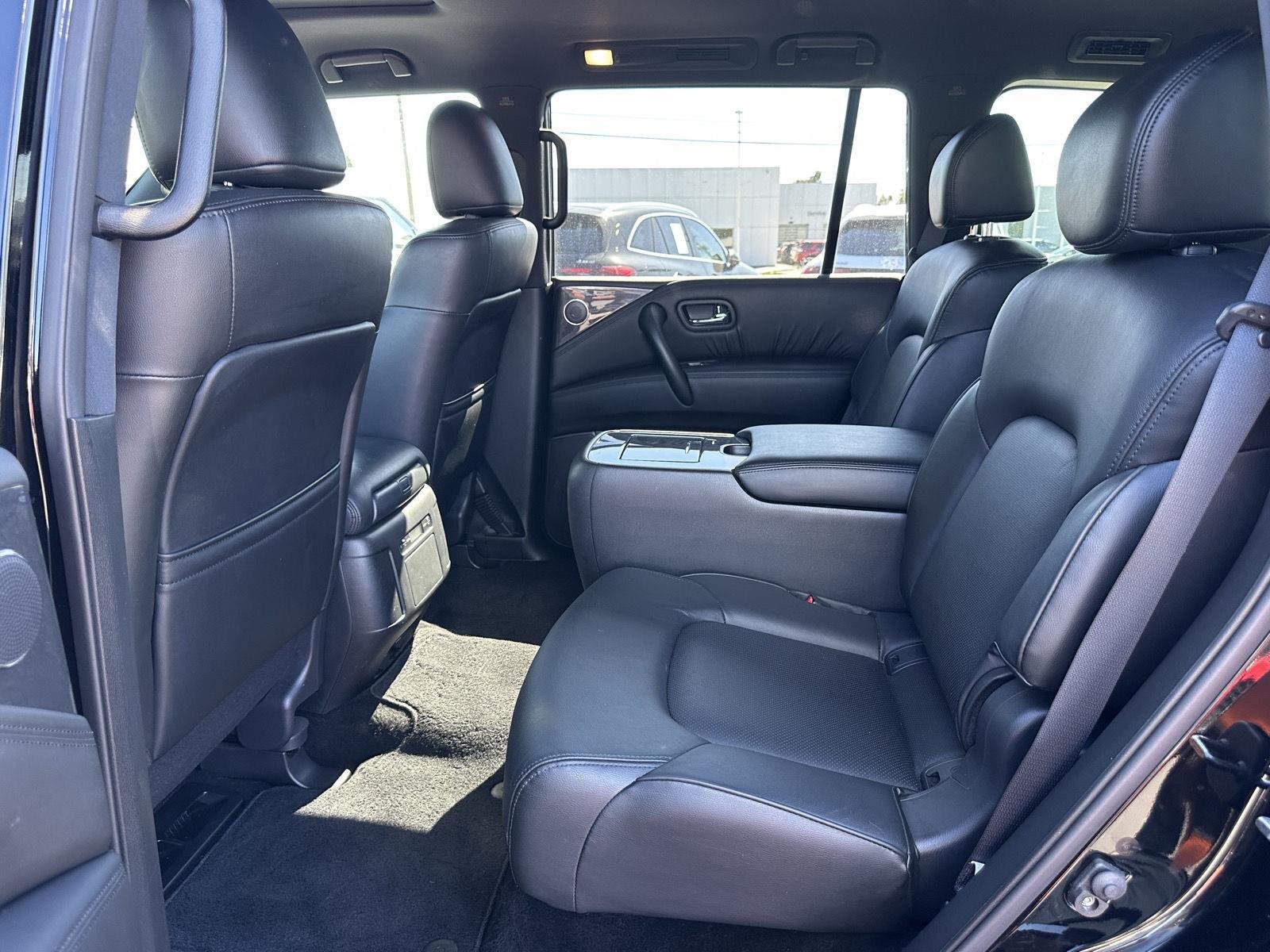 Used 2023 Super Black Nissan SL image 24