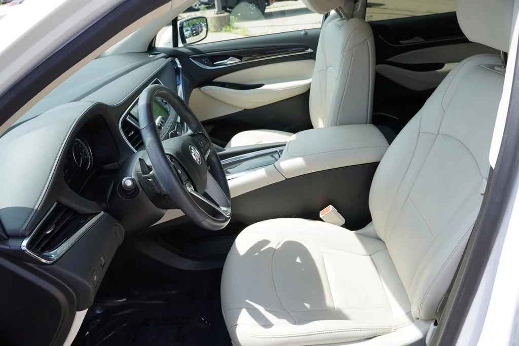 Used 2024 White Frost Tricoat Buick Essence image 15
