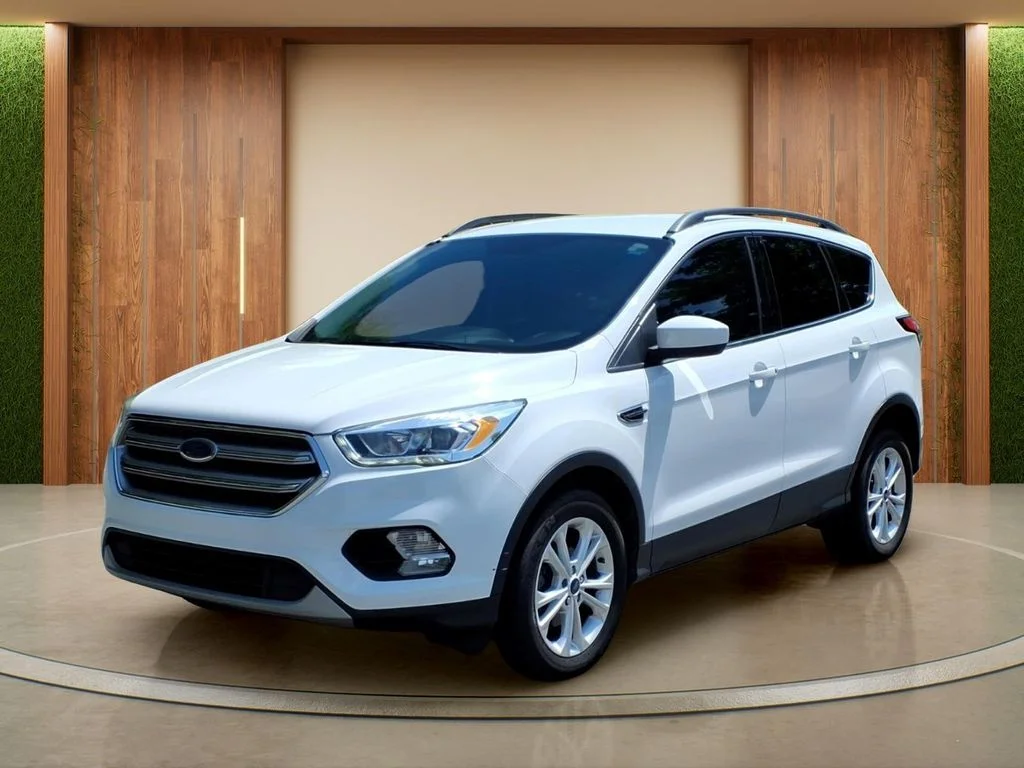 Used 2017 White Ford SE image 27