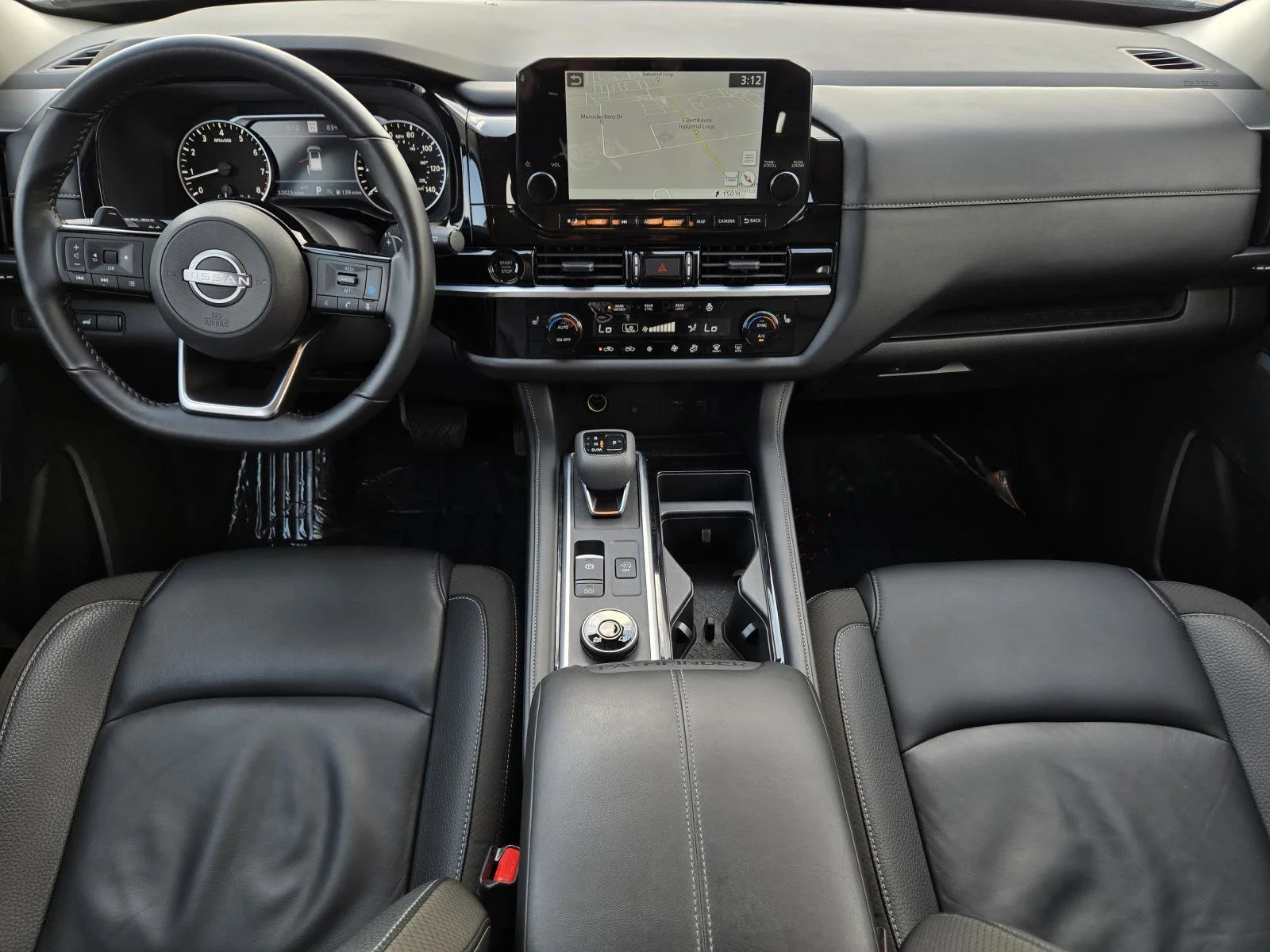 2025 Nissan Pathfinder SL - Photo 24