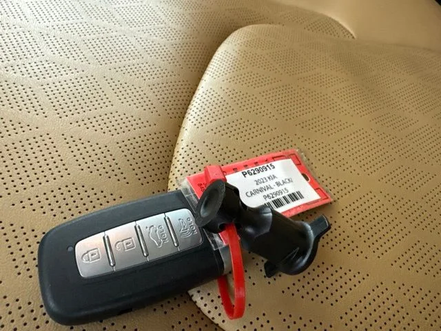 Used 2023 Black Kia LX Seat Package image 31