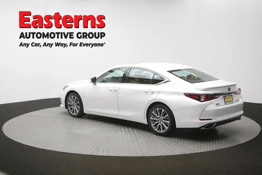 Used 2021 White Lexus 350 image 66