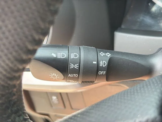 Used 2022 Black Toyota SR5 image 30