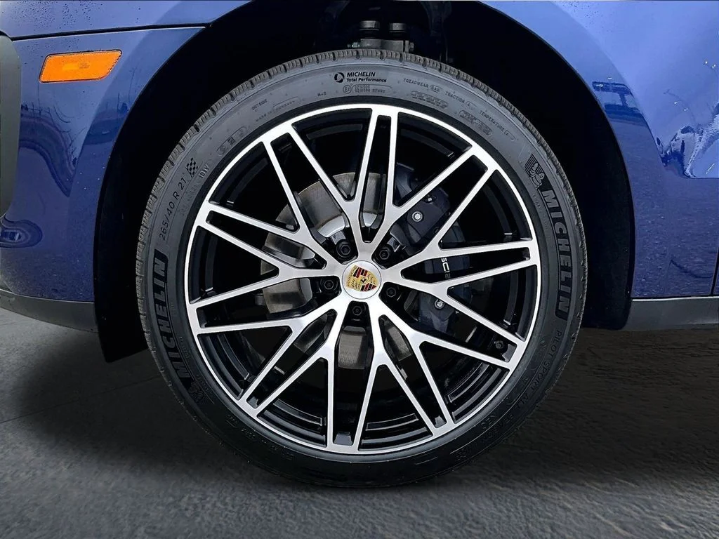 2026 Porsche Macan Base - Photo 11