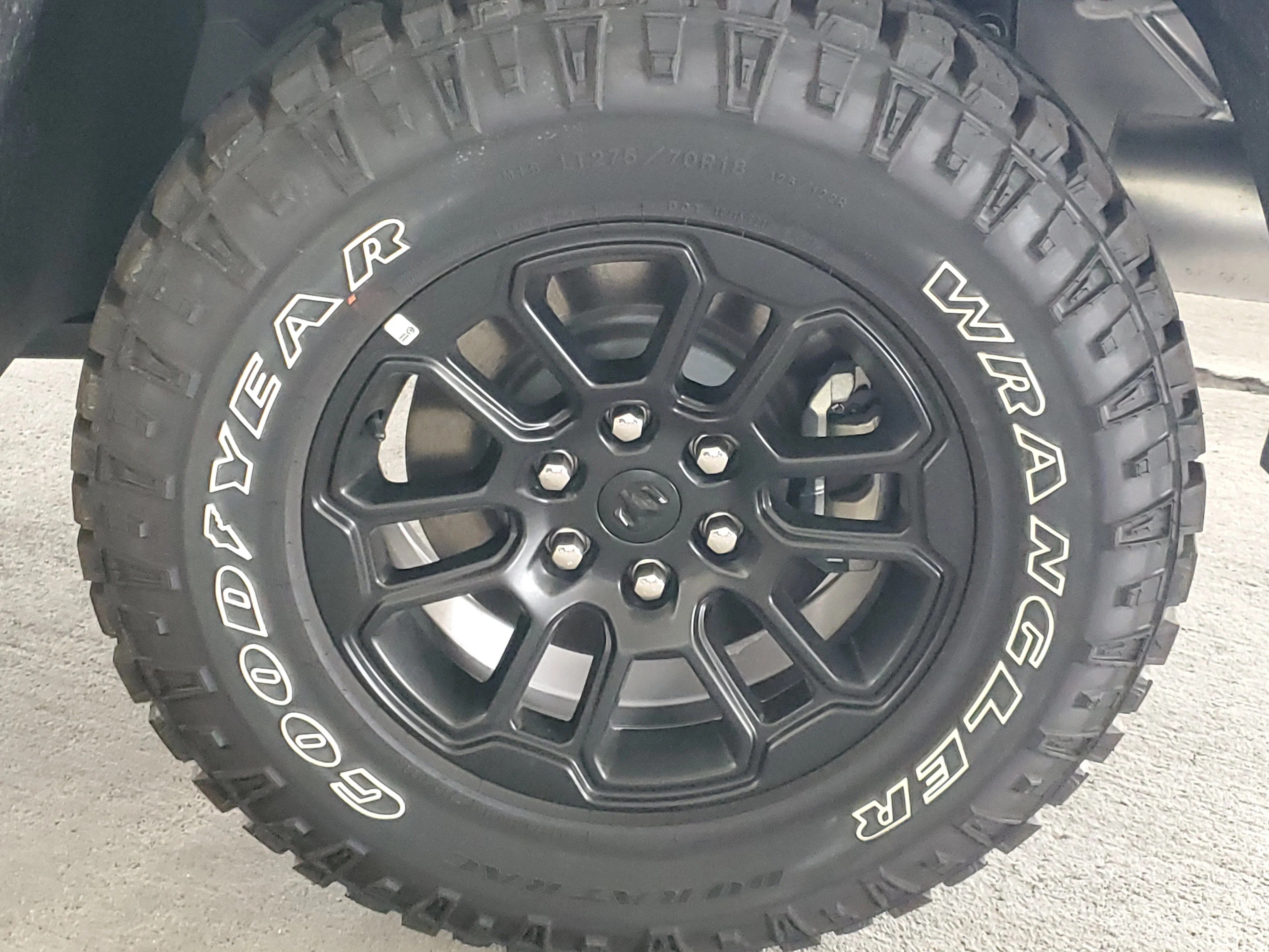 New 2026 Bright White Clear-Coat Exterior Paint RAM Rebel image 6