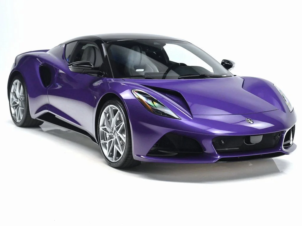 2026 Lotus Emira - Photo 3