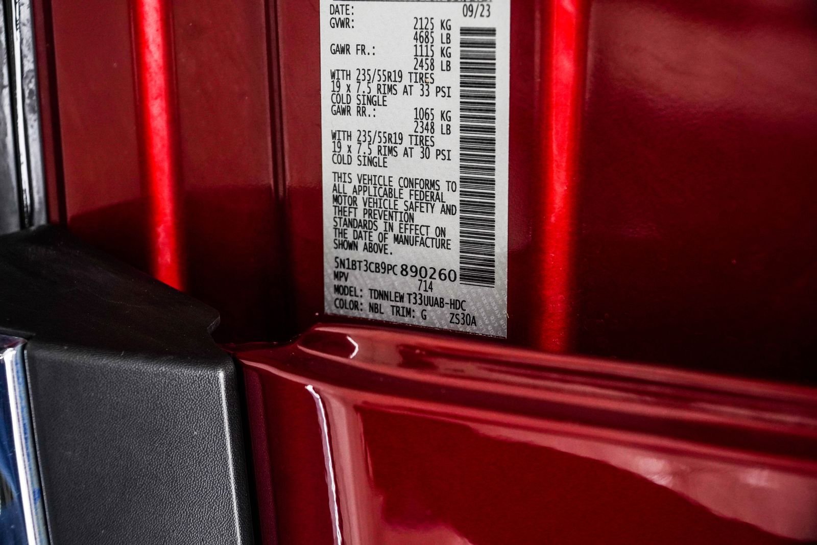 Used 2023 Red Nissan SL image 47