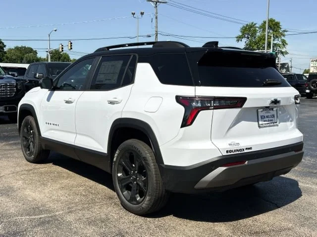 2026 Chevrolet Equinox LT - Photo 8