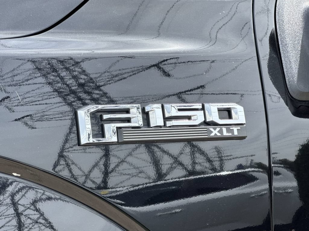Used 2020 Black Ford XLT image 32