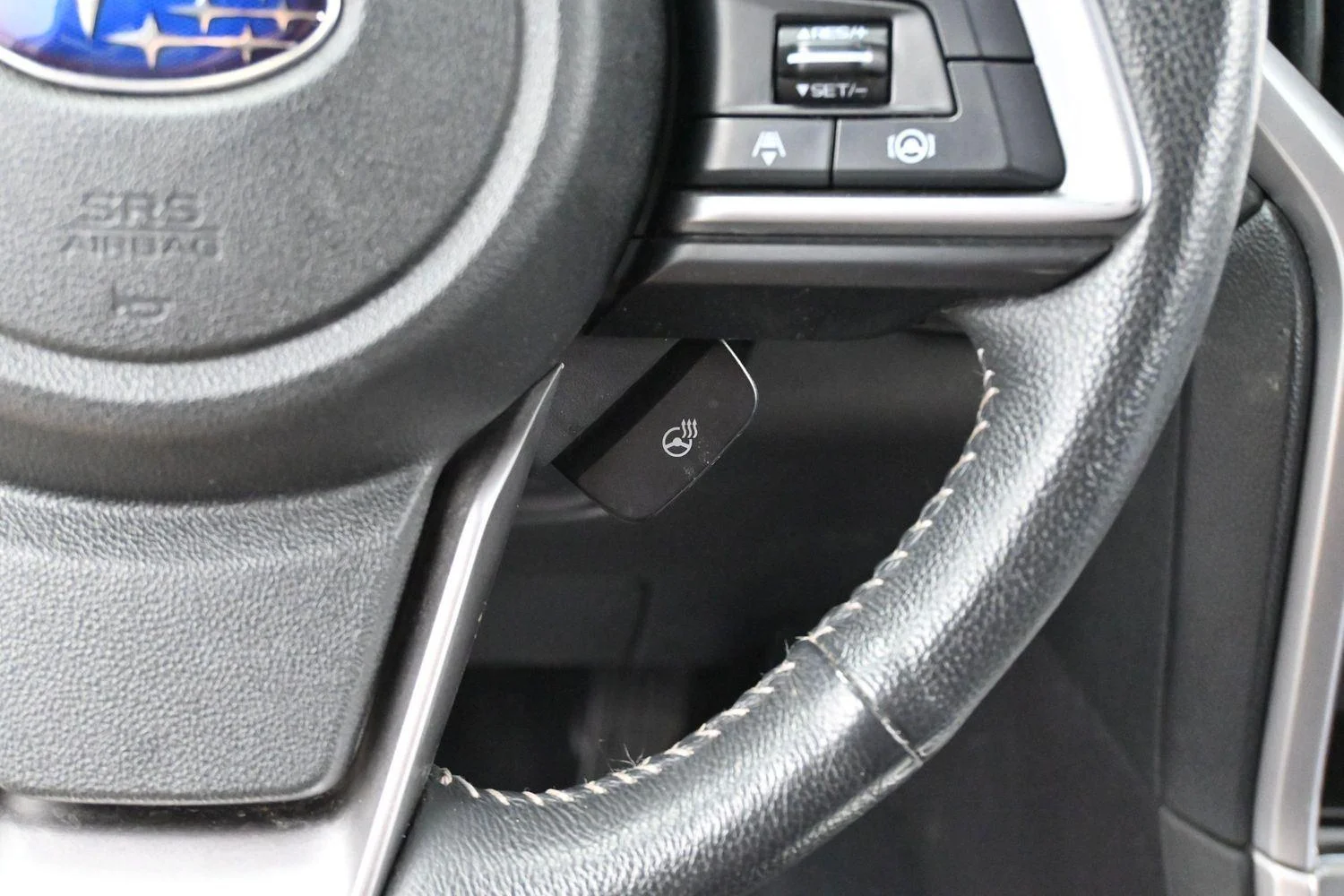 Used 2021 Magnetite Gray Metallic Subaru Limited image 19