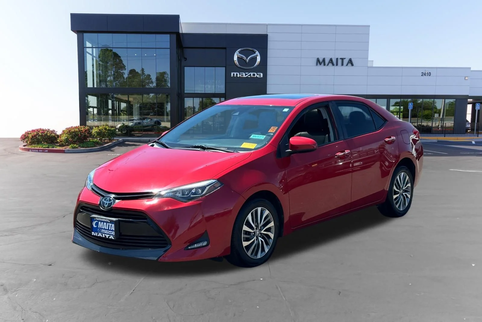 Used 2019 Barcelona Red Metallic Toyota XLE image 7