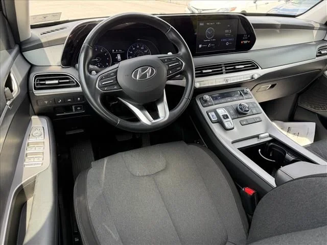 Used 2022 Black Hyundai SEL image 7