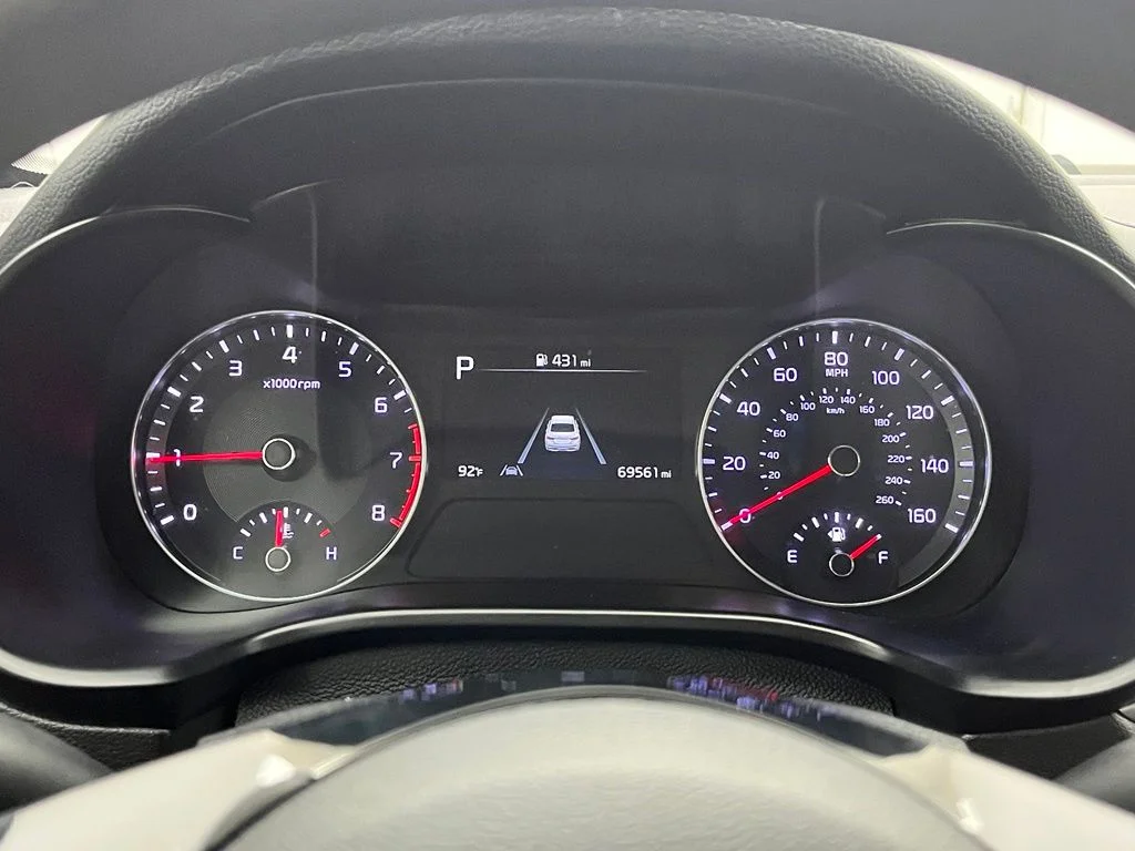 Used 2023 Blue Kia LXS image 22