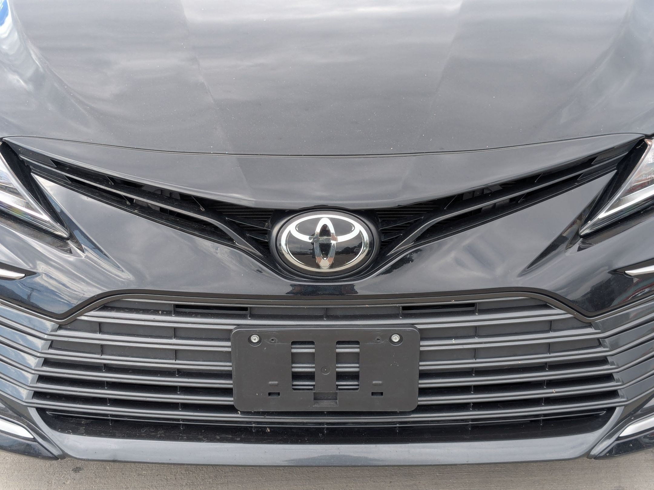 Used 2023 Midnight Black Metallic Toyota LE image 10