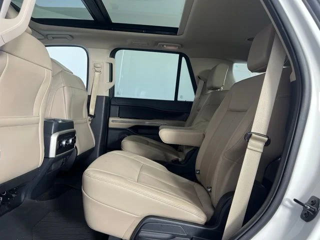 Used 2022 White Ford XLT image 42