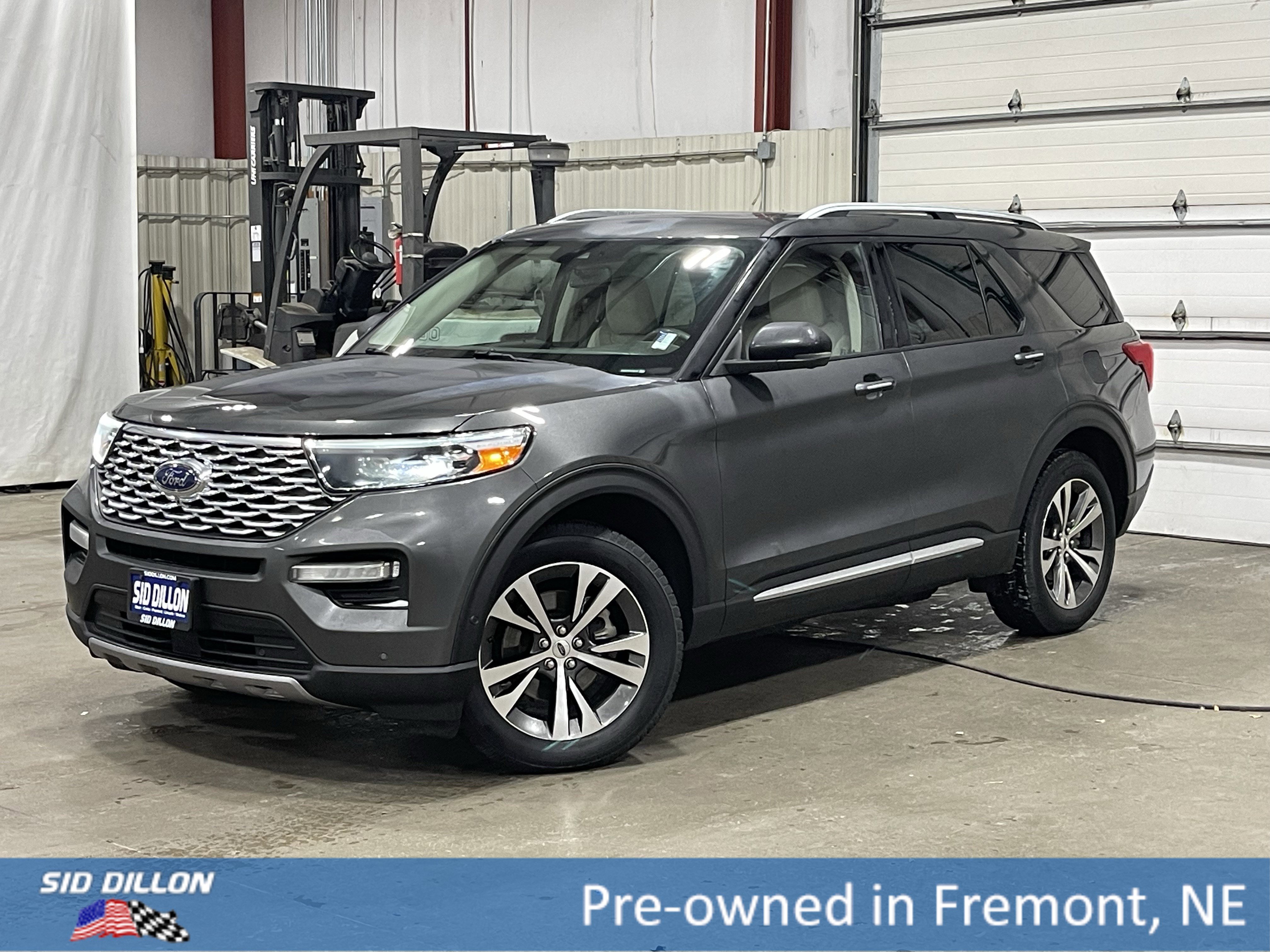 2020 Ford Explorer Platinum 4WD's photo