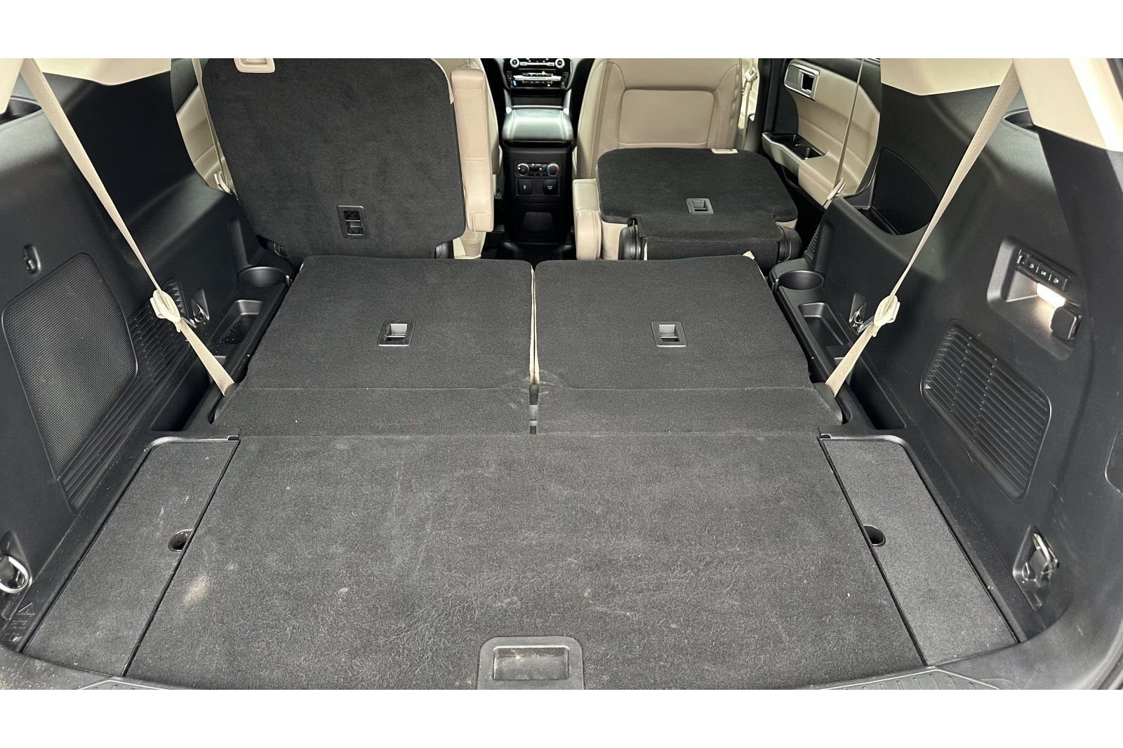 2022 Ford Explorer Limited - Photo 16