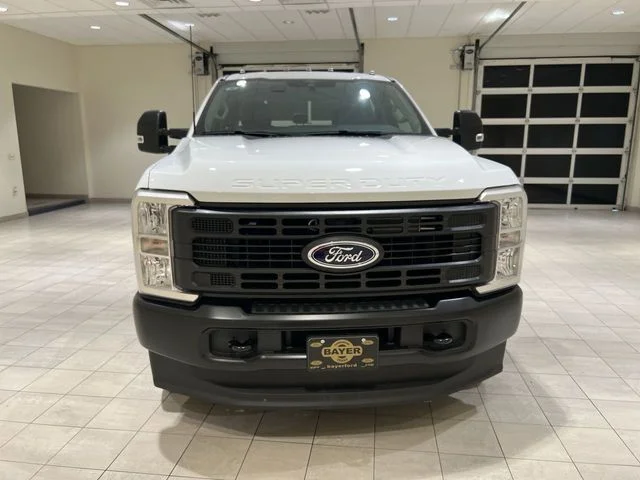 New 2026 Oxford White Ford F-350® XL image 8