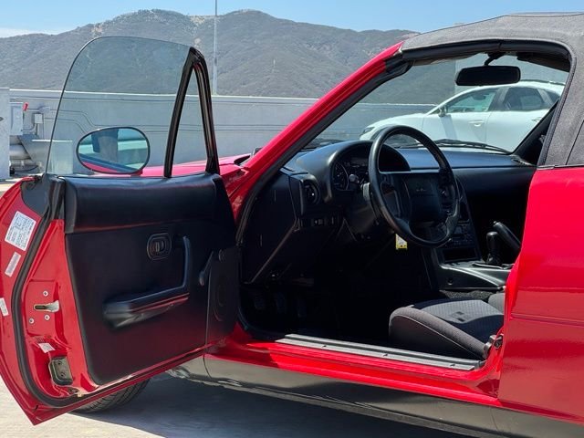 Used 1992 Classic Red Mazda Base image 7