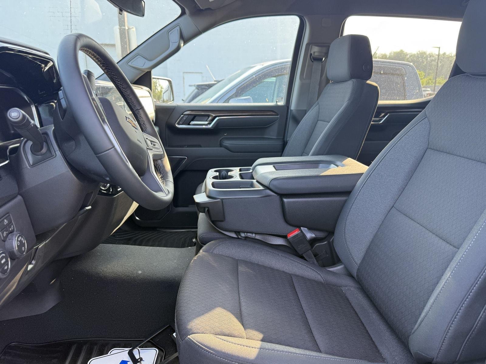 Used 2026 Cypress Gray Chevrolet LT image 4