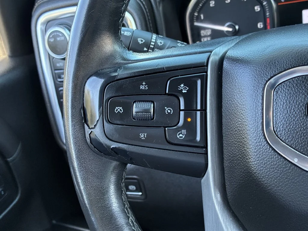 Used 2021 HUNTER METALLIC GMC Denali image 31