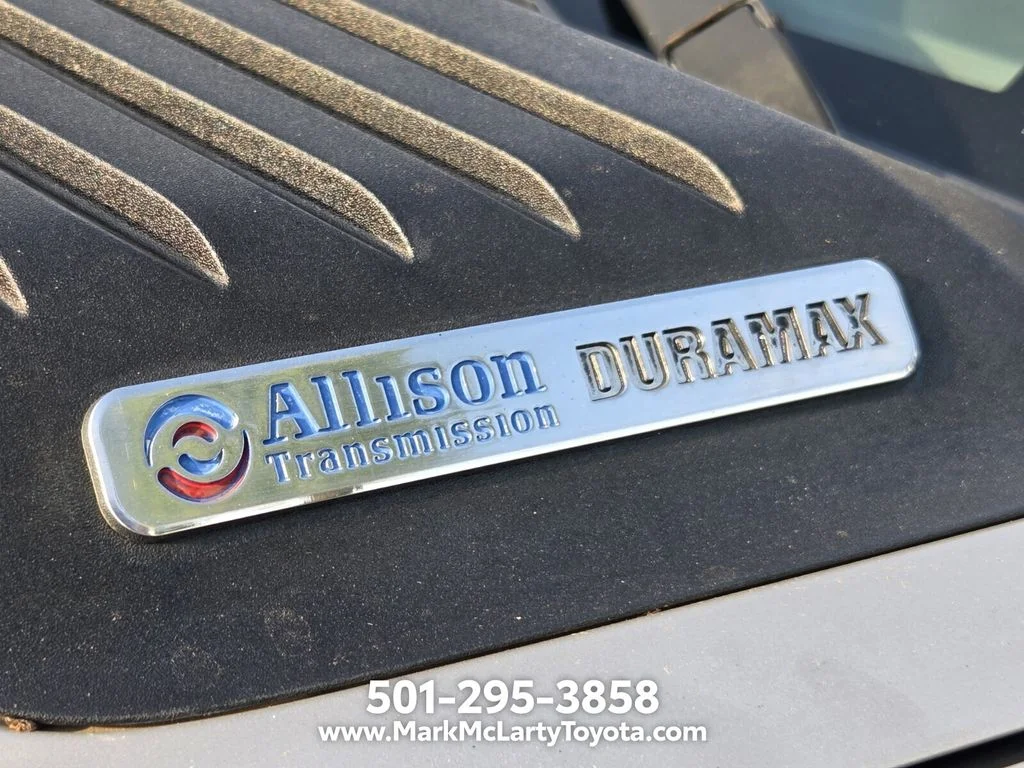 Used 2007 Silver Chevrolet LTZ image 7