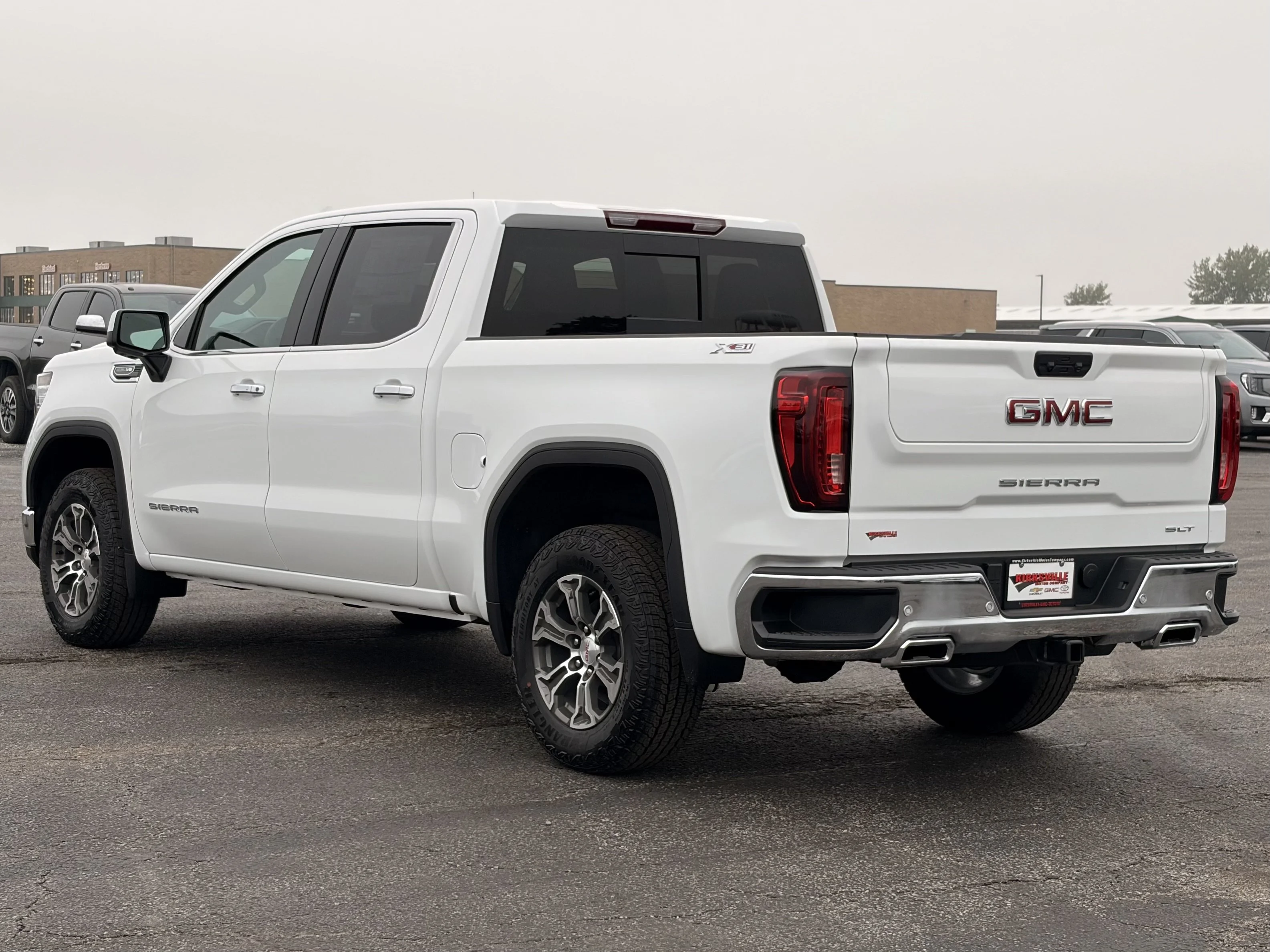 2026 GMC Sierra 1500 SLT - Photo 7