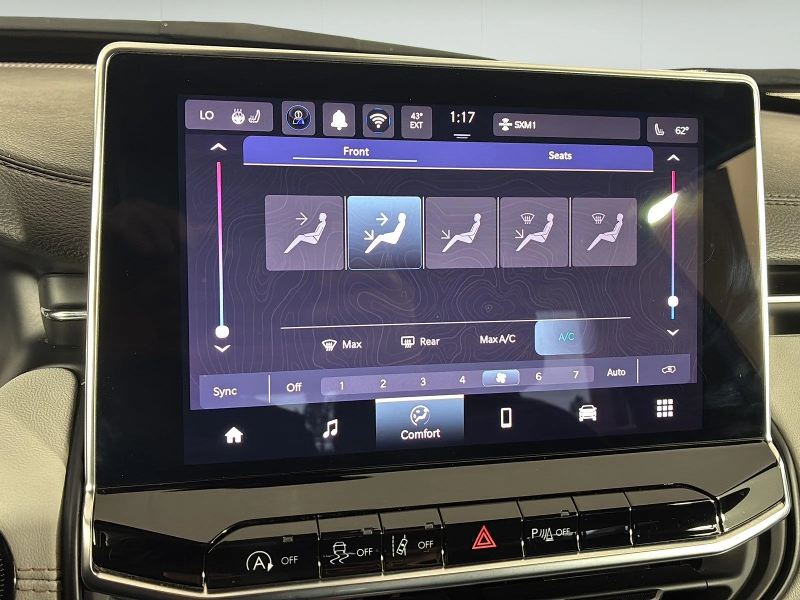 Used 2024 Hydro Blue Pearlcoat Jeep Limited image 30