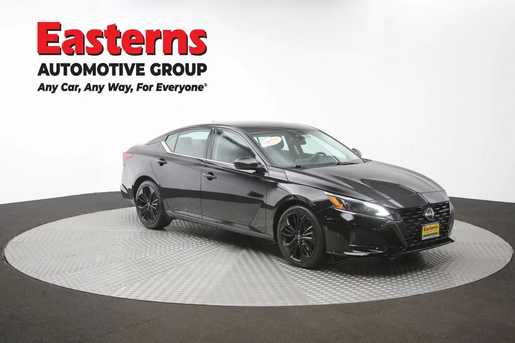 Used 2024 Black Nissan 2.5 SR image 50