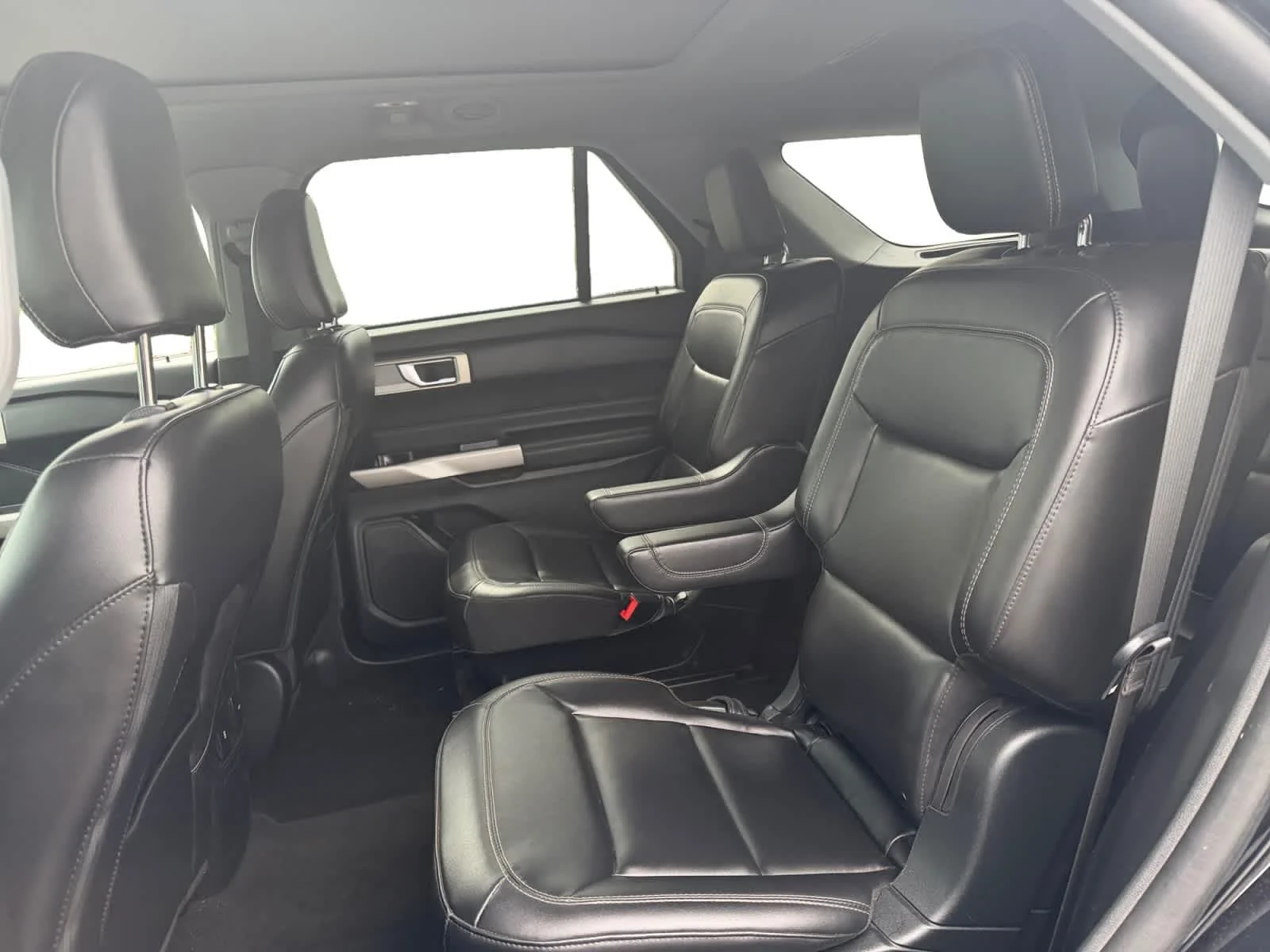 Used 2023 Agate Black Ford XLT image 16