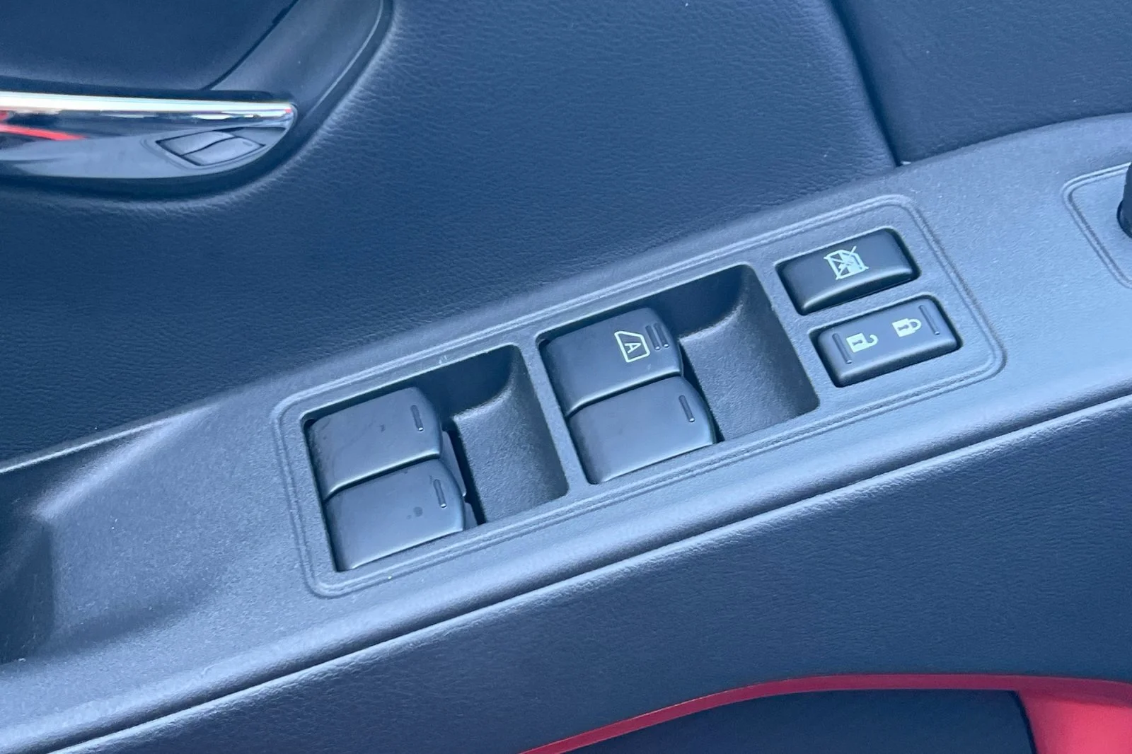 2025 Nissan Frontier PRO-4X - Photo 11