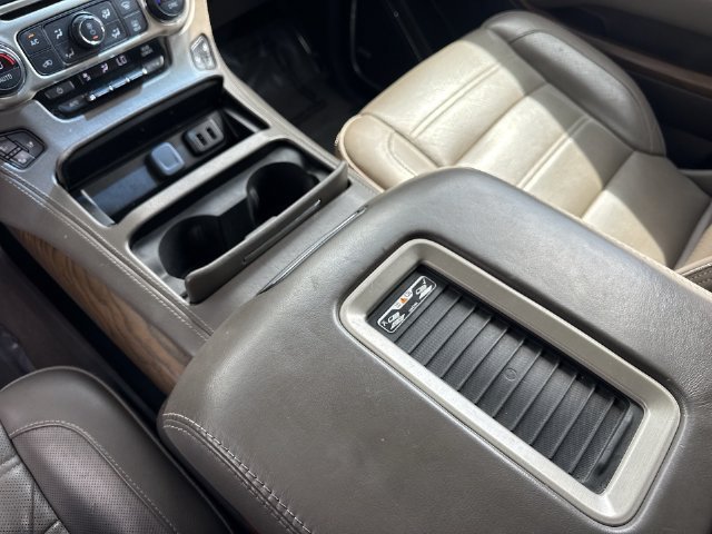 Used 2019 Gray GMC Denali image 21