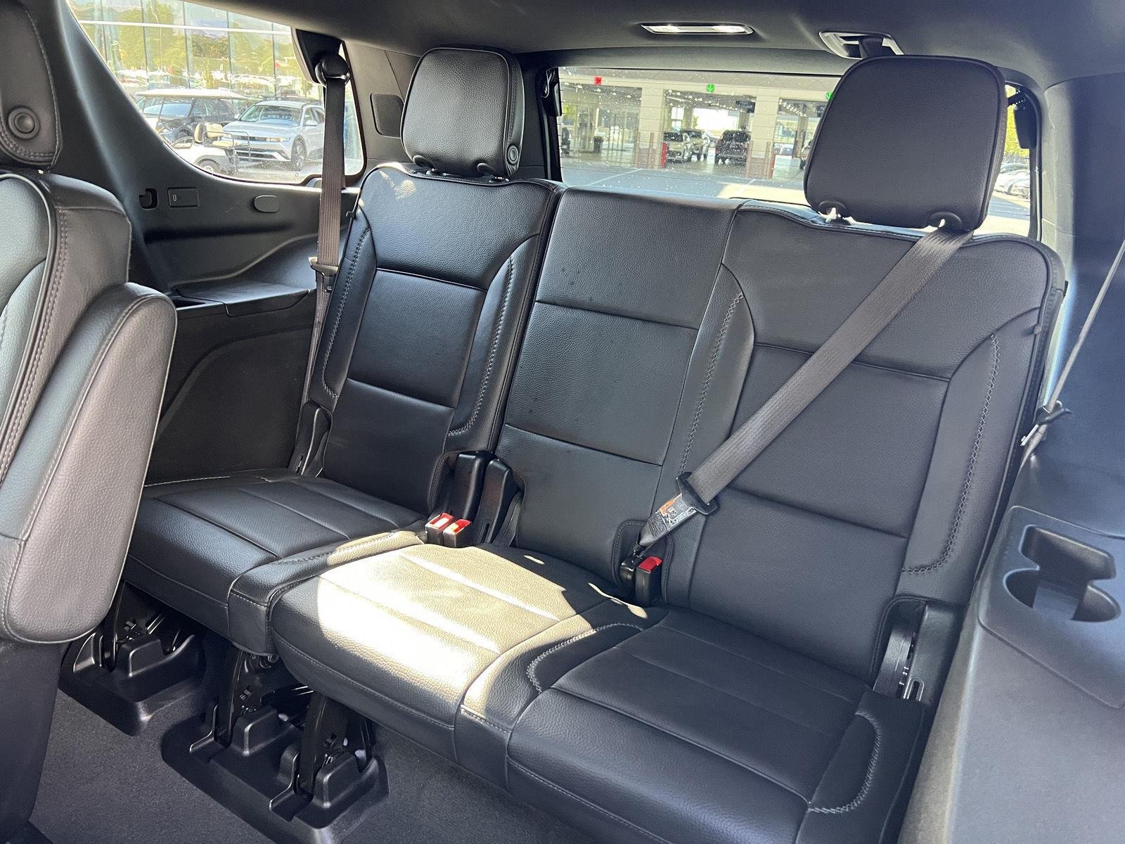 2025 GMC Yukon Denali - Photo 25