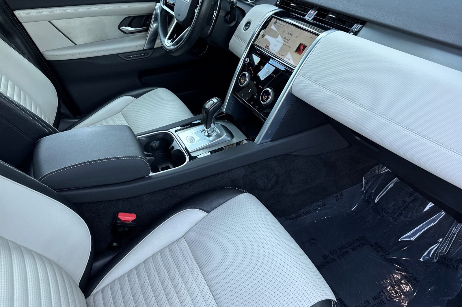 Used 2022 Blue Land Rover S R-Dynamic image 14