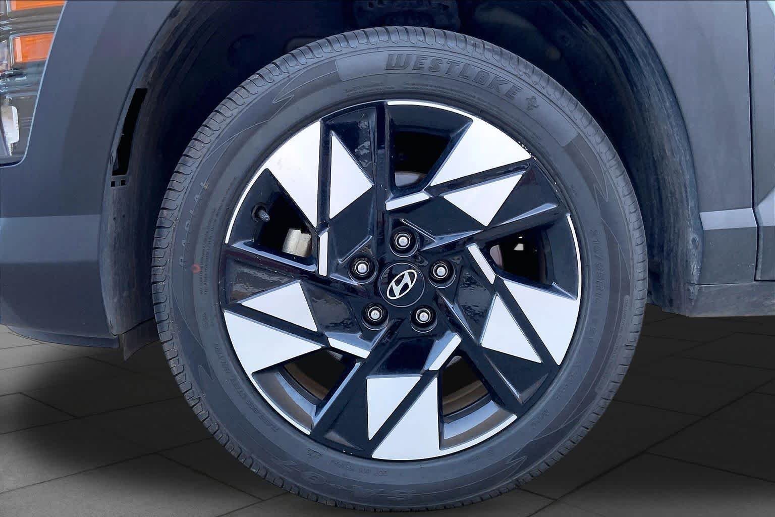 2024 Hyundai Kona SEL - Photo 11