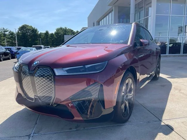 Certified Used 2024 Red BMW xDrive50 image 4