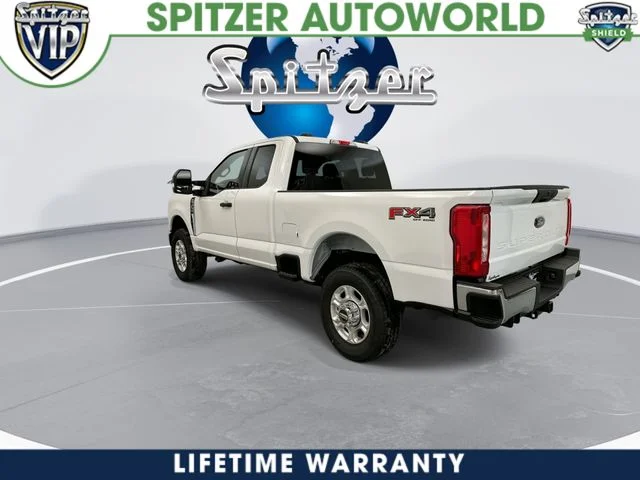 New 2026 Oxford White Ford F-350® XLT image 33