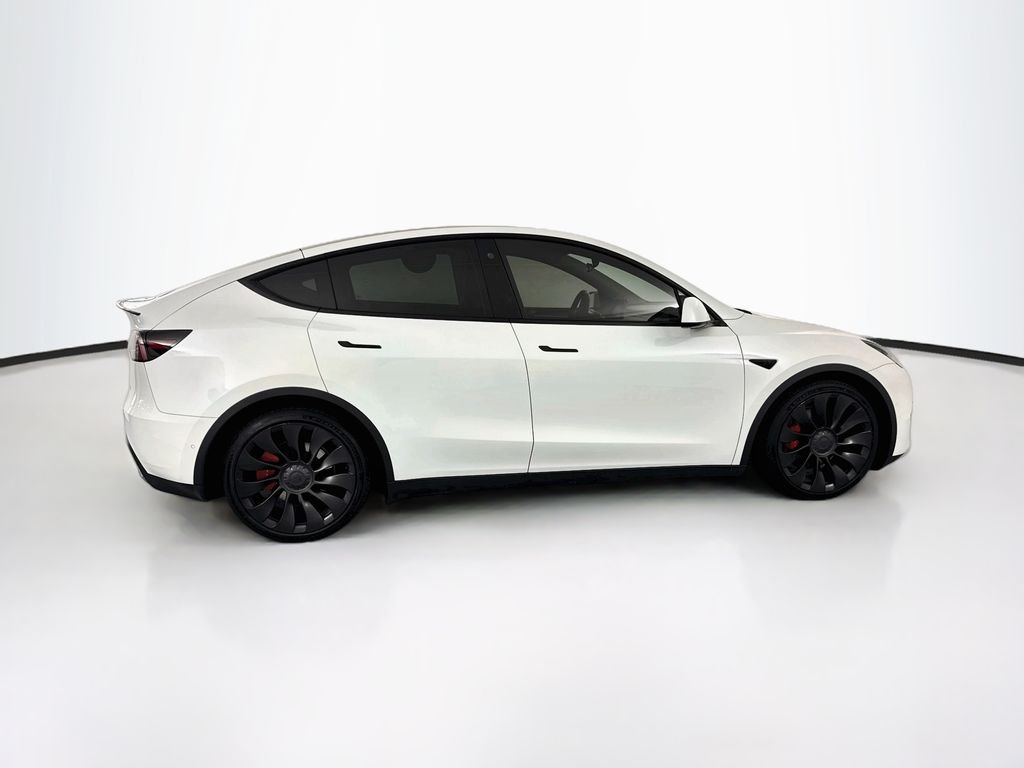 Used 2022 White Tesla Performance image 4