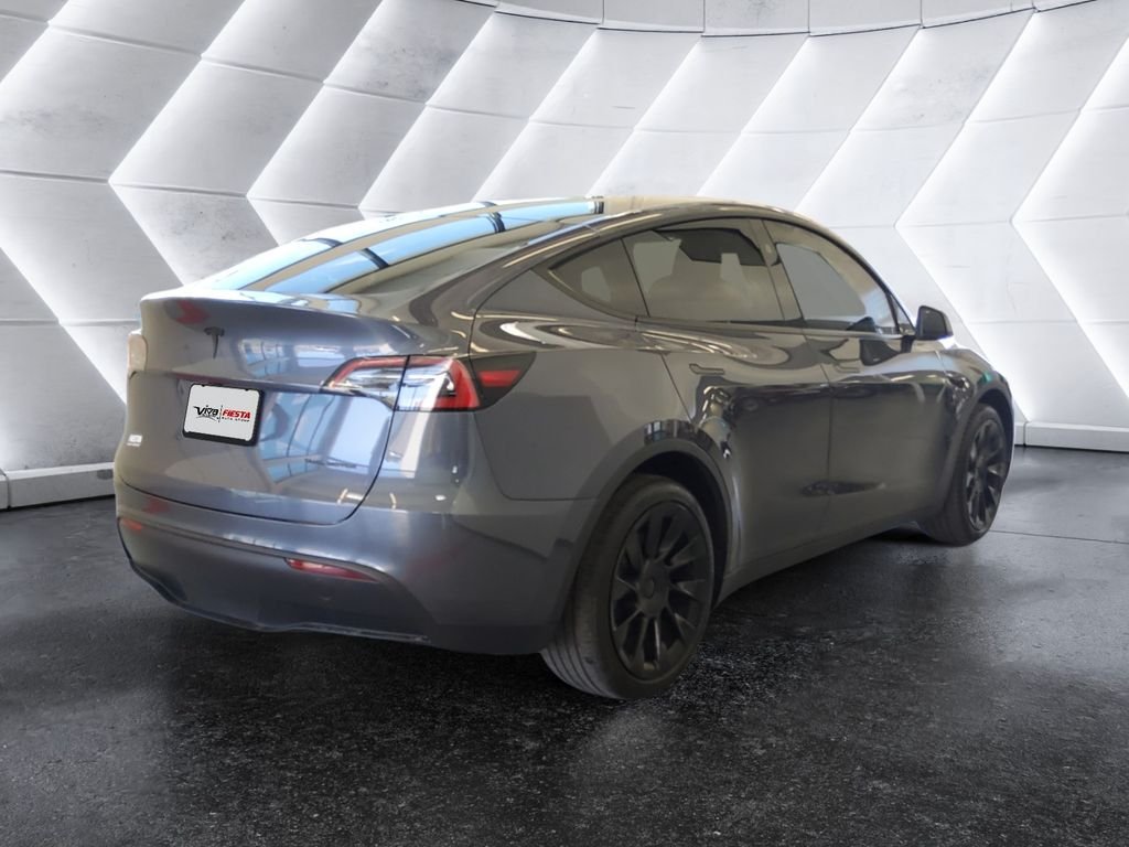 Used 2023 Black Tesla Long Range image 4