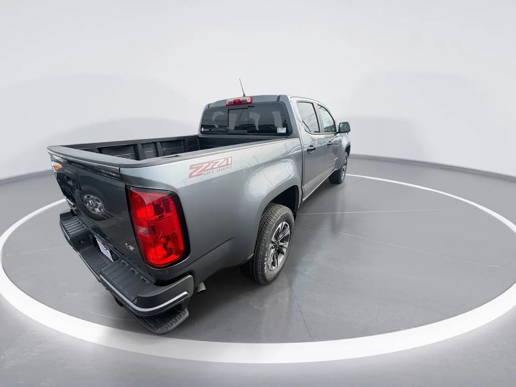 Used 2022 Gray Chevrolet Z71 image 8